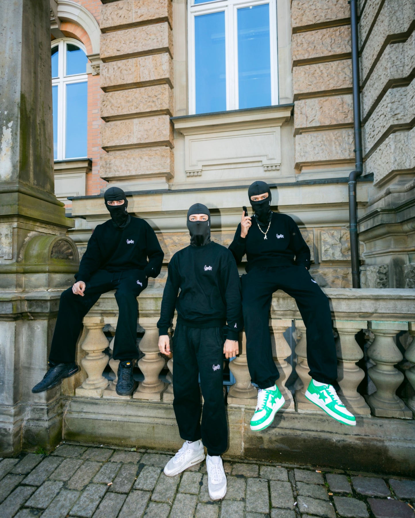 Loved Sweatshirt Black